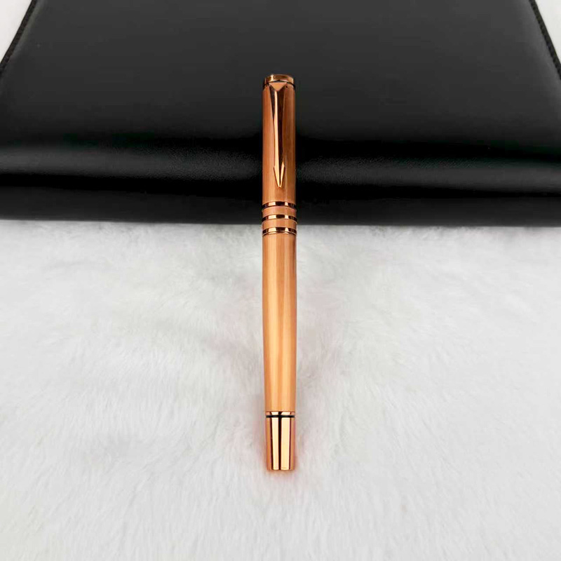 ylellinen geelimustekynä